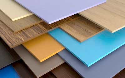 Quelles sont les dimensions des panneaux PVC