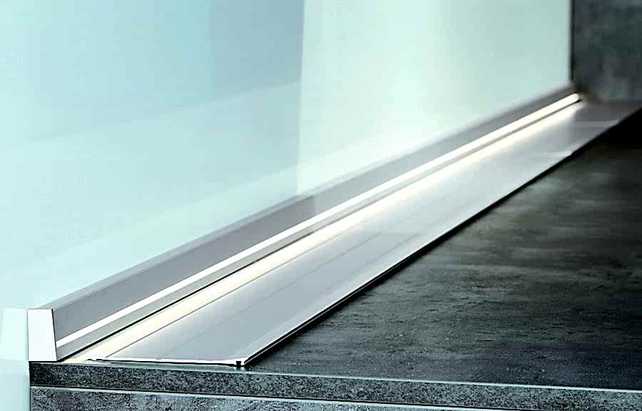 Plinthe de plan de travail