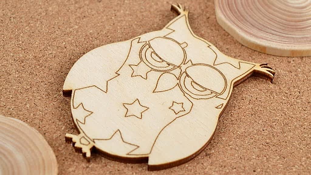 Chouette contreplaqué