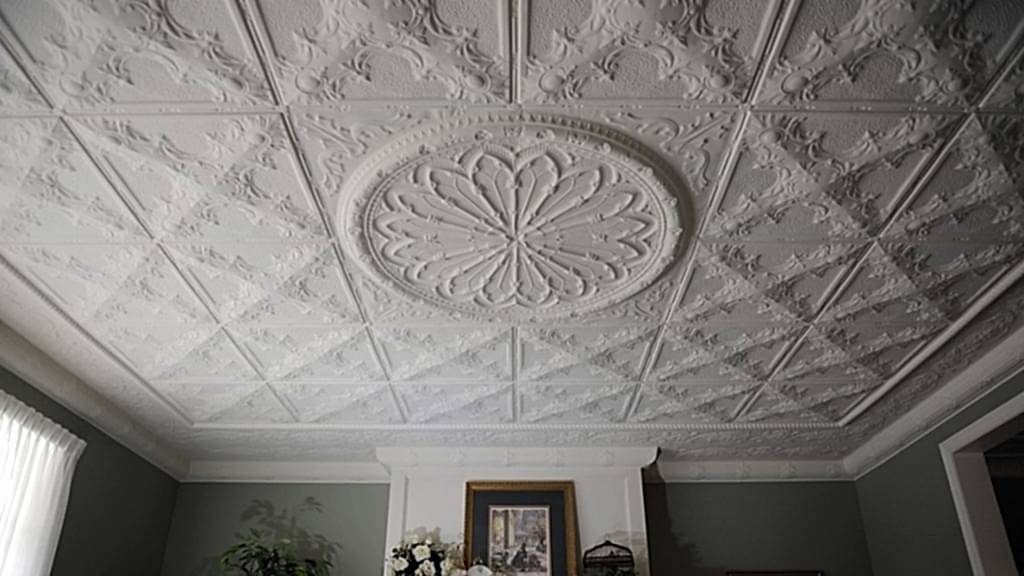 Dalle de plafond en polystyrène