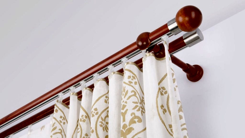 Les avant-toits sont muraux