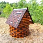 Remise dans le coin de la parcelle