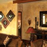 Miroirs dans le cadre sur le mur