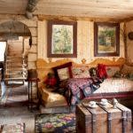 Table de coffre dans le salon