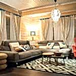 Lampadaires le long du mur